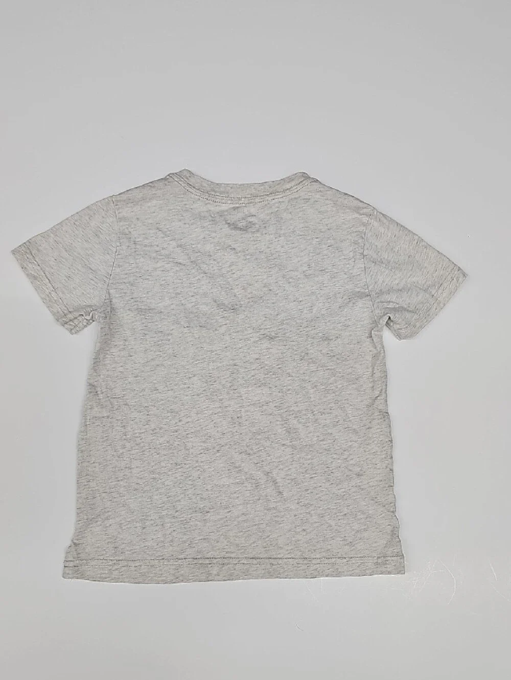 Ralph Lauren Light Gray Polo Bear Graphic Tee with Navy & Green Details Size 5T
